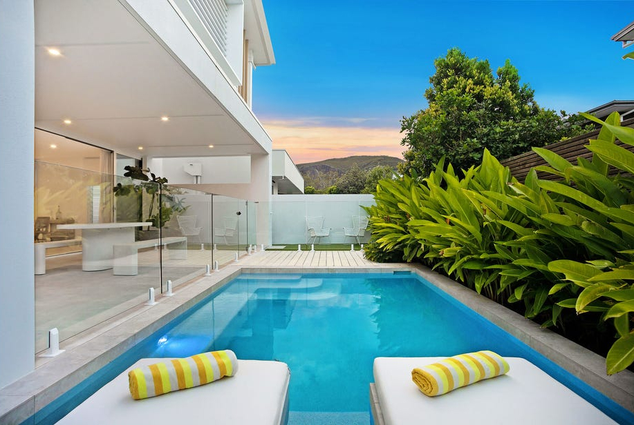 beachside home pool view mount coolum